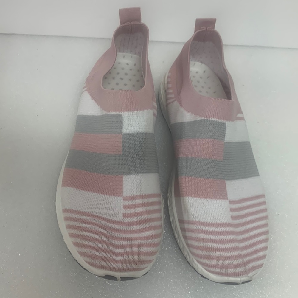 Hitech 1 Pair Striped Elastic Lightweight Sports Shoes Women Knitted Slip On